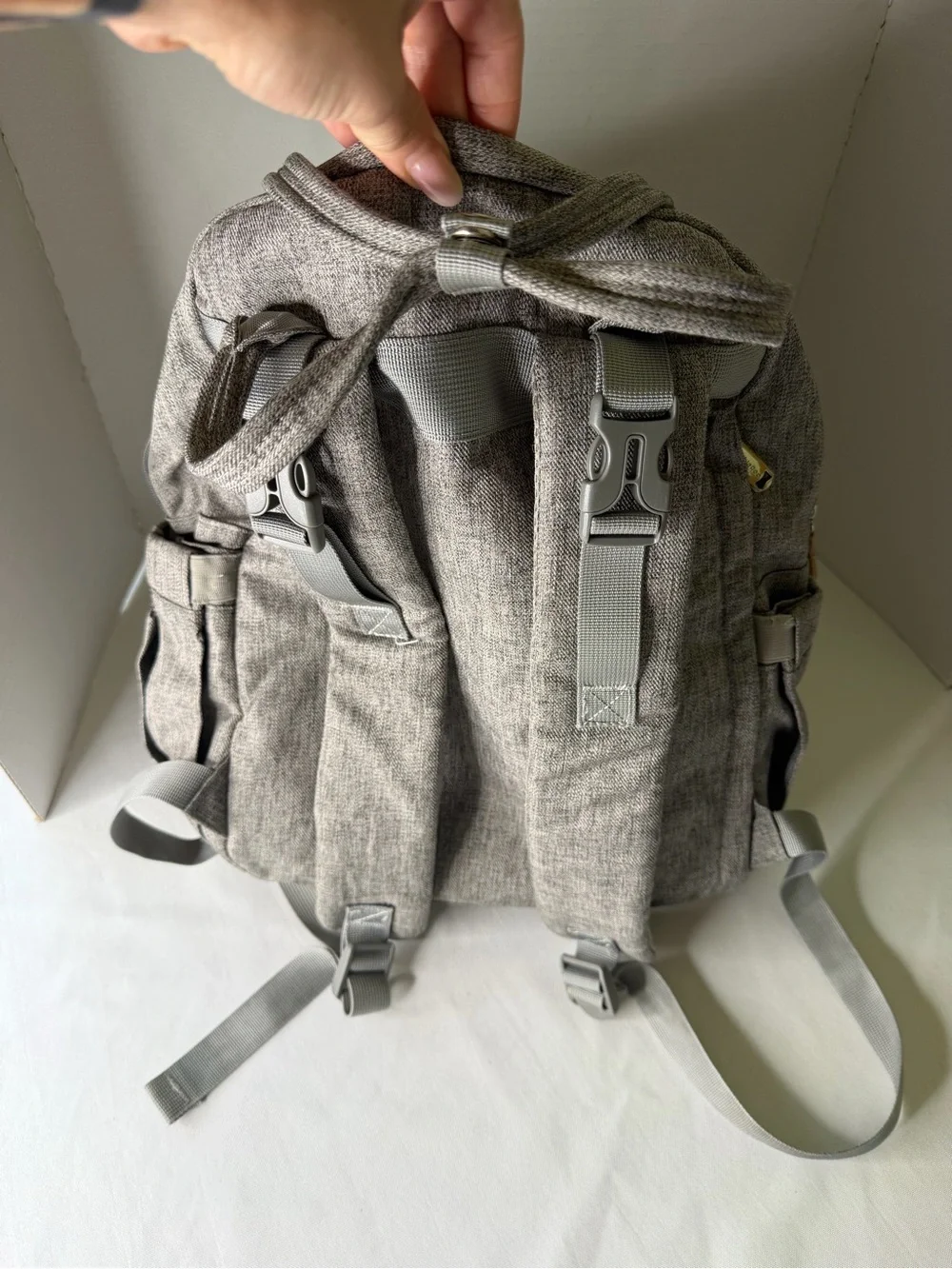 BabbleRoo spacious gray